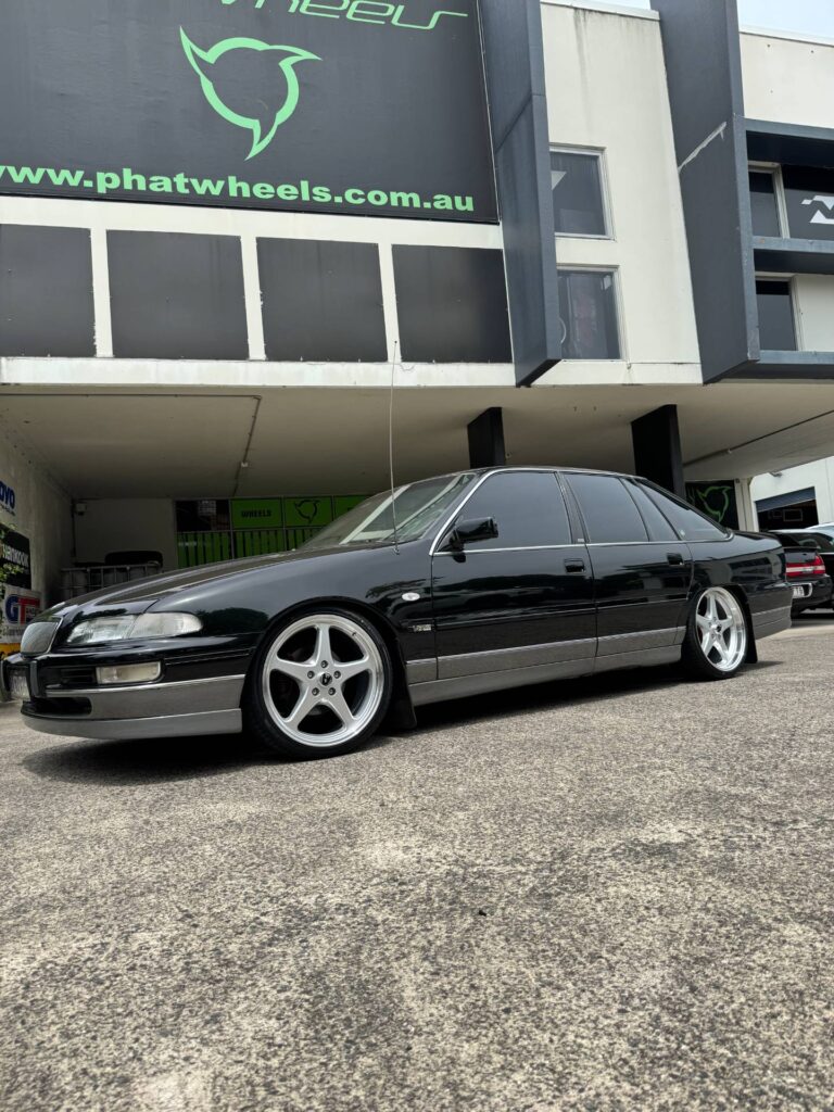 WALKINSHAW SILVER MIRROR LIP