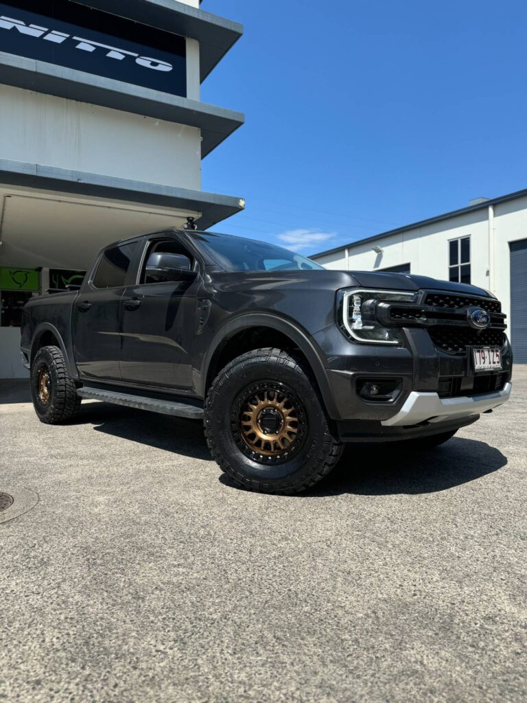 KMC IMS KM552 BRONZE BLACK LIP