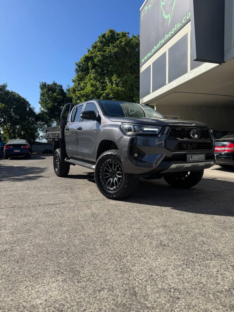 Toyota Hilux fitted out with FOX Lift kit & Fuel Rebel wheels