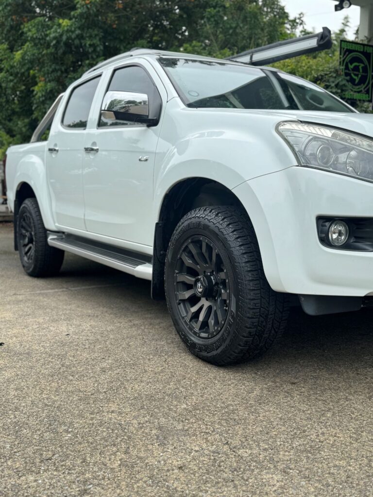 Isuzu D-Max Fuel Blitz Tint