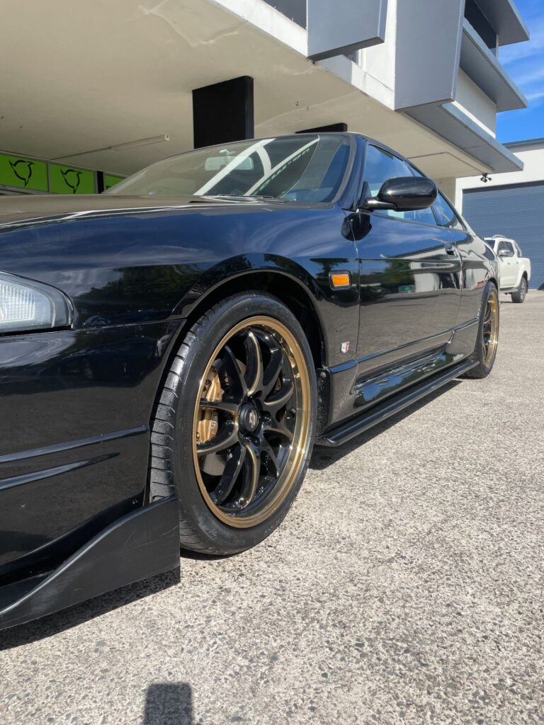 Nissan Skyline R33 with Lenso D1Z wheels and Pirelli P Zero tyres