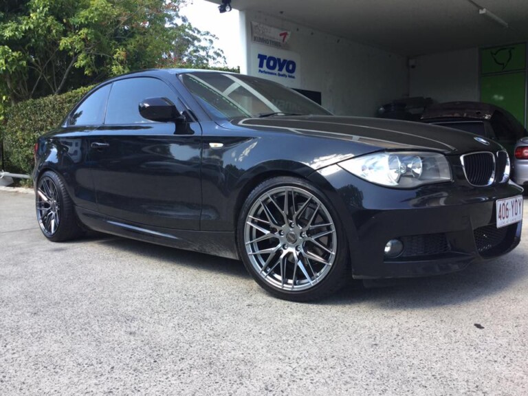 BMW 1 Series with staggered 18-inch SSW Hockenheim wheels and Rydanz Roadster R02 tyres