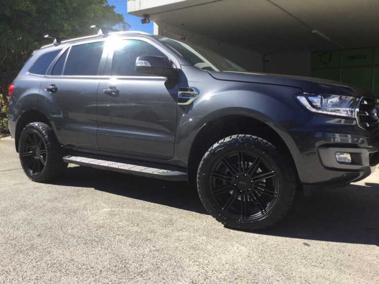 Ford Everest with 20-inch KMC Channel wheels and Nitto Terra Grappler tyres
