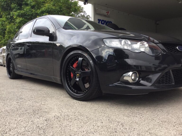 Ford Falcon with staggered 19-inch Simmons FR-1 wheels and Pace Alventi tyres