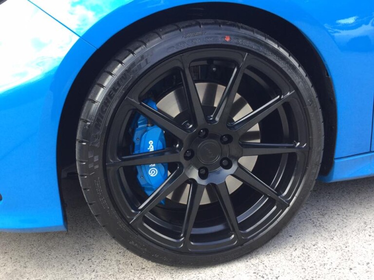 Ford Focus with satin black 19-inch Koya SF04 wheels
