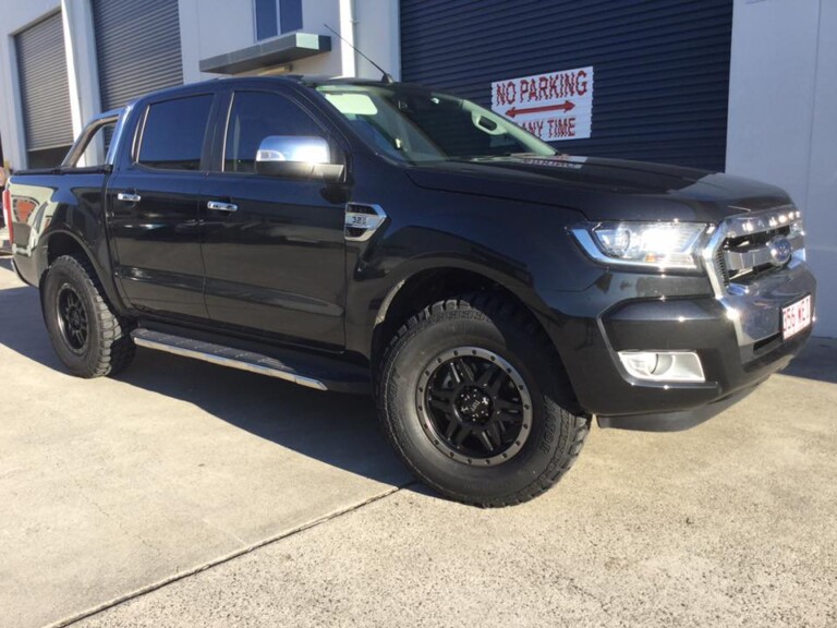 Ford Ranger with 17-inch Tuff T16 wheels in black with gunmetal ring