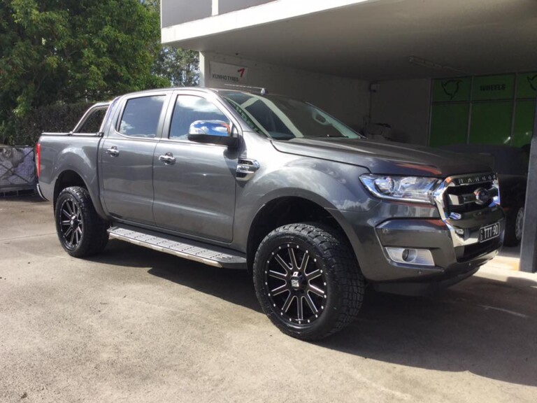 Ford Ranger with 20-inch KMC rims, Nitto Terra Grappler tyres and front suspension level-up