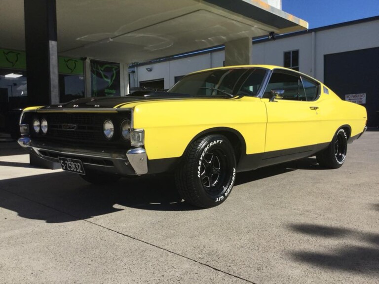 Ford Torino with staggered 15-inch Street Pro wheels in black with milled spokes