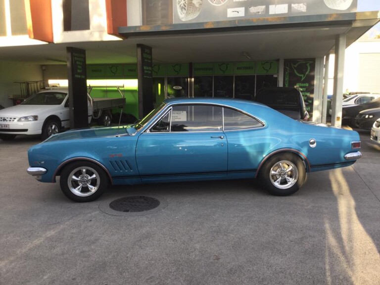 HK Monaro with 15-inch staggered Performance Classic wheels in polished finish