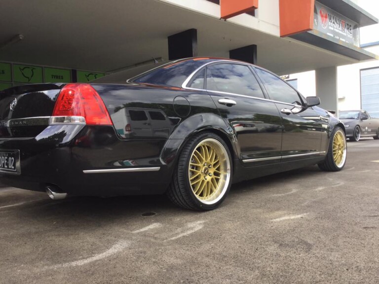 Holden Statesman with the new 20-inch staggered Simmons OM wheels