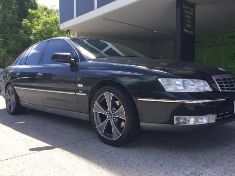 Holden Statesman with 18-inch BMS Onyx wheels and Toyo Proxes tyres