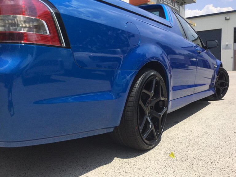 Holden VE ute with staggered 20-inch SSW Dominate wheels and Pace Alventi tyres