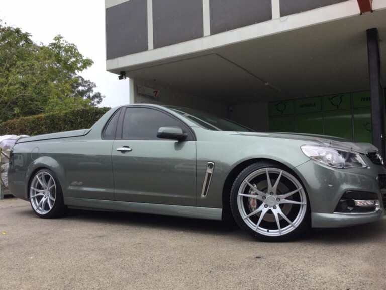 Holden VF Redline ute with 20-inch Koya SF06 wheels and Winrun R330 tyres