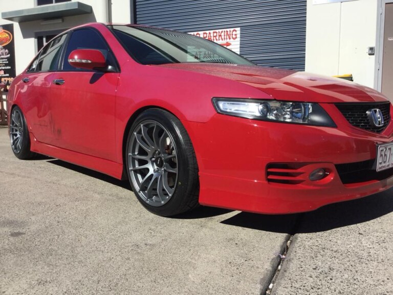 Honda Accord Euro with 18-inch Avid AV20 wheels and Nitto Invo tyres