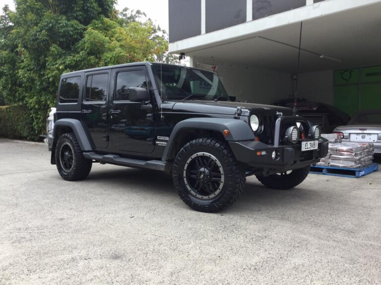Jeep Wrangler with 18-inch Tuff T16 wheels and Nitto Ridge Grappler tyres