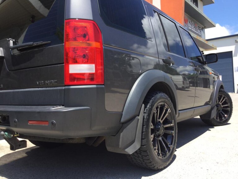 Land Rover Discovery with 20-inch Hussla Ambush wheels and Nitto Terra Grappler tyres