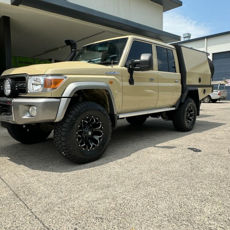 LandCruiser with Fuel Assault wheels and Maxxis RAZR AT811 tyres