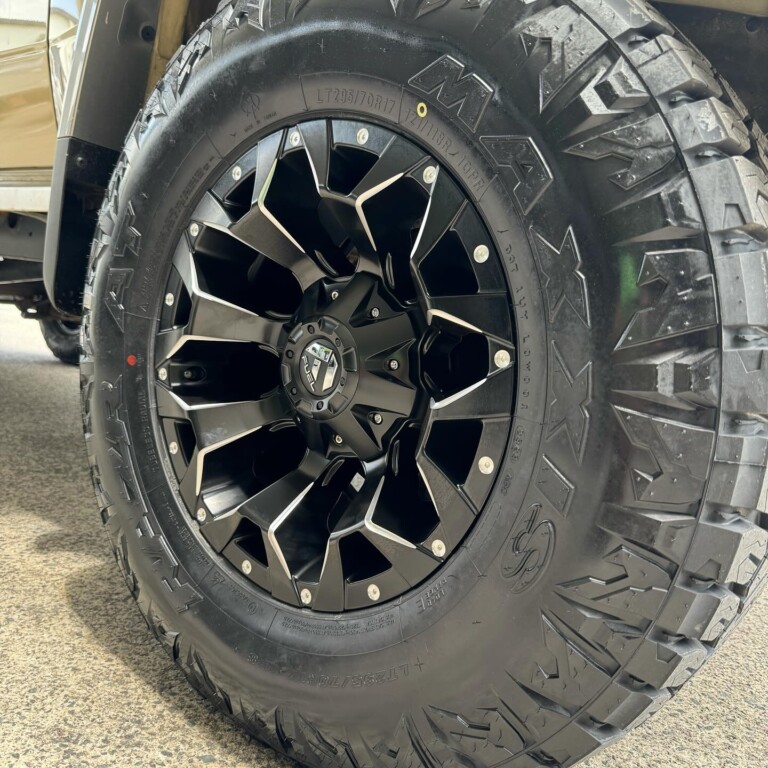LandCruiser with Fuel Assault wheels and Maxxis RAZR AT811 tyres