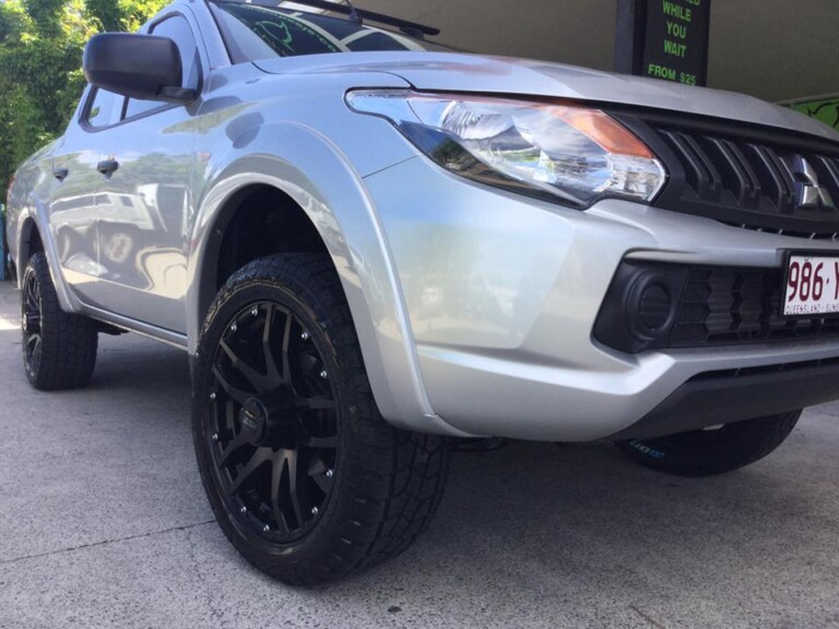 Mitsubishi Triton with 20-inch SSW Cliff wheels and Monsta Terrain Gripper tyres