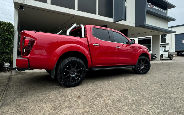Nissan Navara with ROH Trophy wheels and Pirelli Scorpion AT Plus tyres
