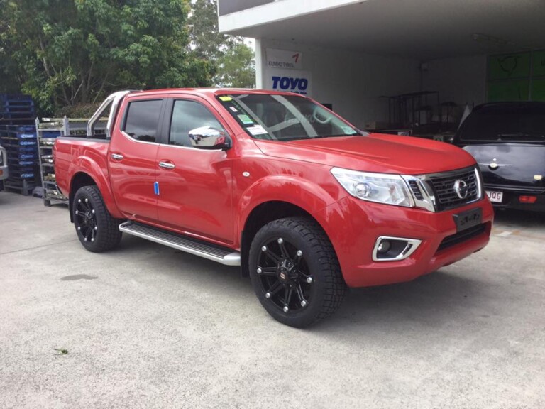 Nissan NP300 with 20-inch Ballistic Joker wheels and Nitto Terra Grappler tyres