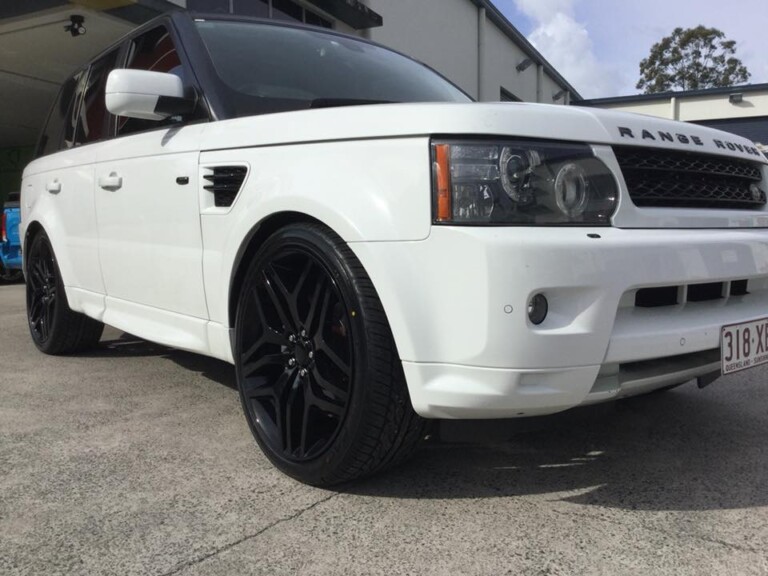 Range Rover Sport with 22-inch Autobiography wheels in gloss black