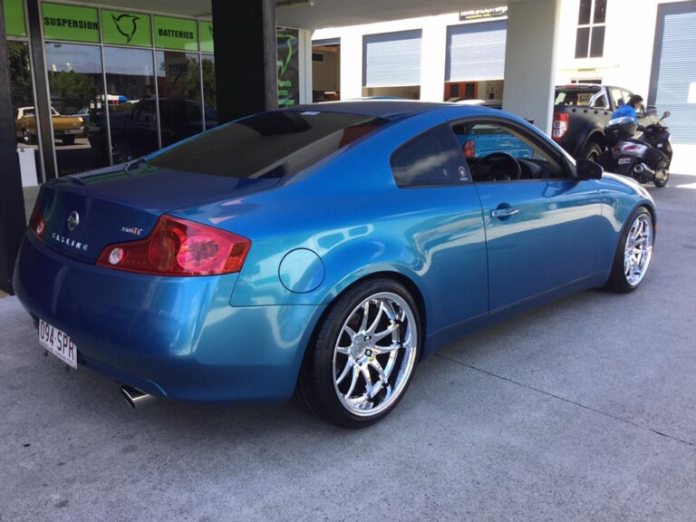 Skyline V35 350GT with 19-inch chrome Aodhan DS-02 staggered wheels