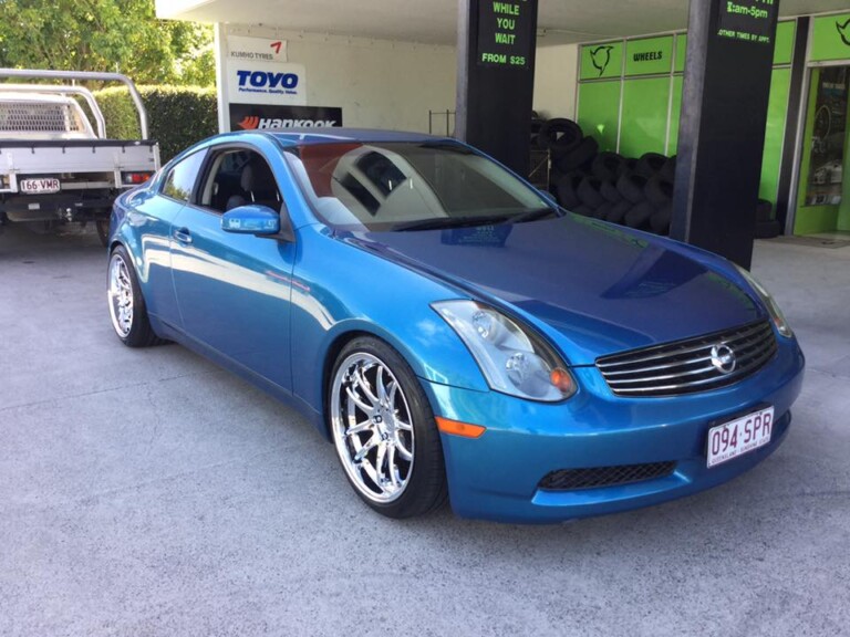 Skyline V35 350GT with 19-inch chrome Aodhan DS-02 staggered wheels