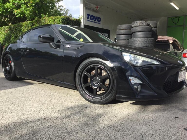 Toyota 86 with 18-inch Motegi Racing MR136 wheels and Pace tyres