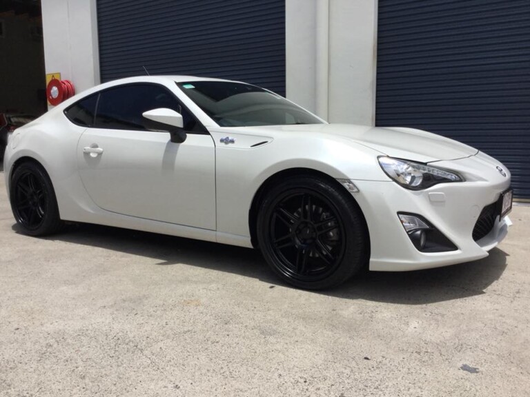 Toyota 86 with 18-inch staggered Koya SF01 wheels in full satin black