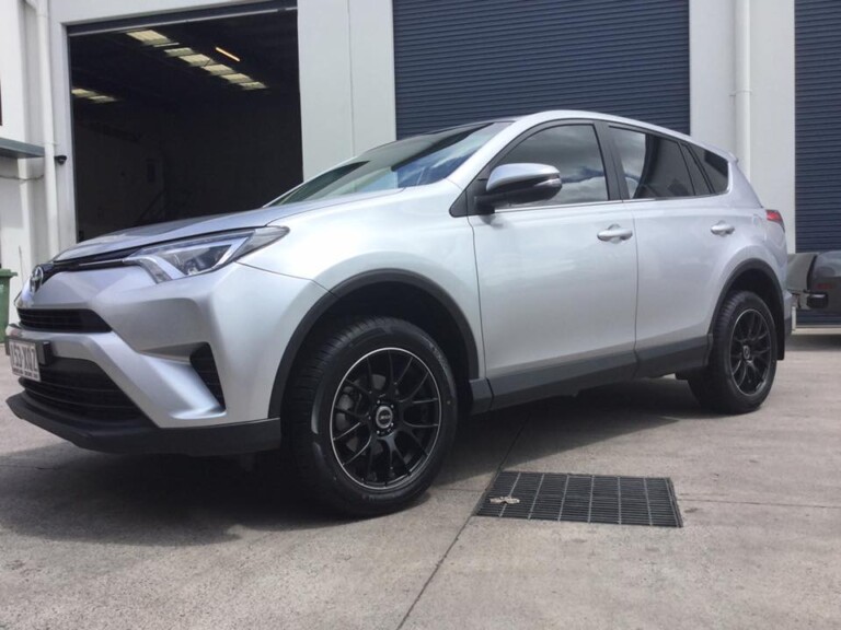 Toyota RAV4 with 18-inch Versus Eurolace wheels in satin black