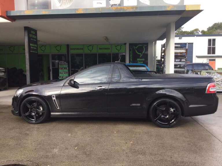 VF SS Commodore ute with Niche GT-5 staggered 20-inch wheels