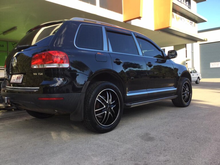 VW Touareg with 20-inch KMC wheels in milled with black